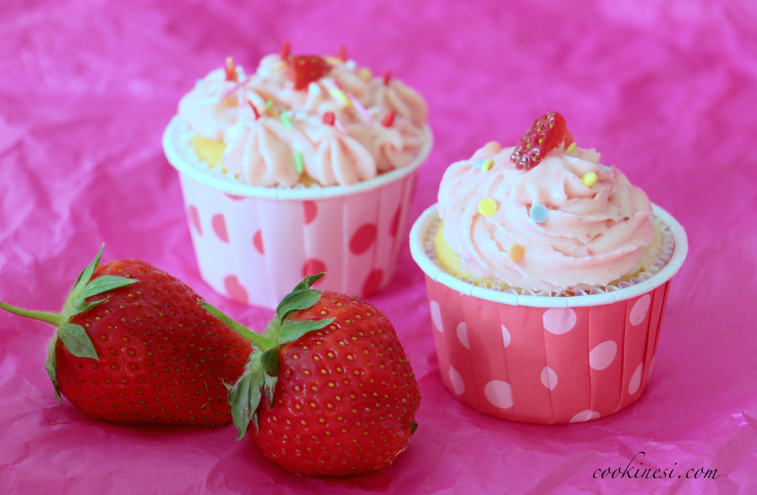 Erdbeer-Zitronen Cupcakes - Cookinesi