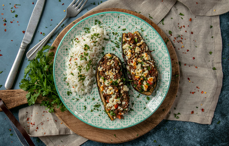 Mit Hackfleisch gefüllte Auberginen - Cookinesi Mit Hackfleisch gefüllte Auberginen - Cookinesi