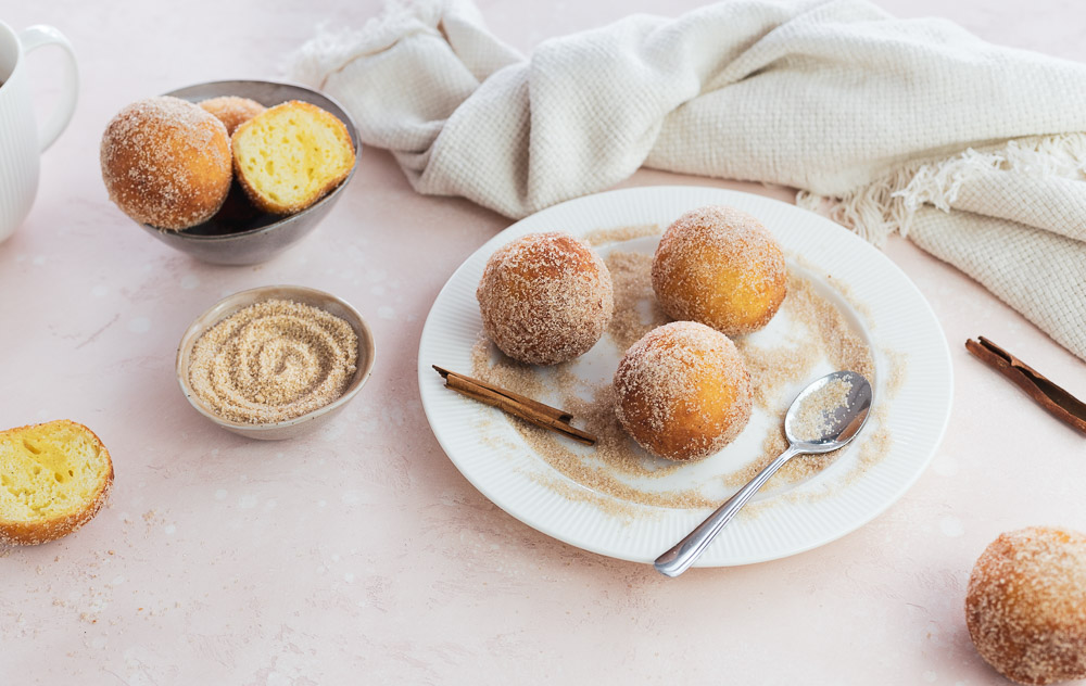 Frittierte Quarkbällchen mit Zimtzucker - Cookinesi